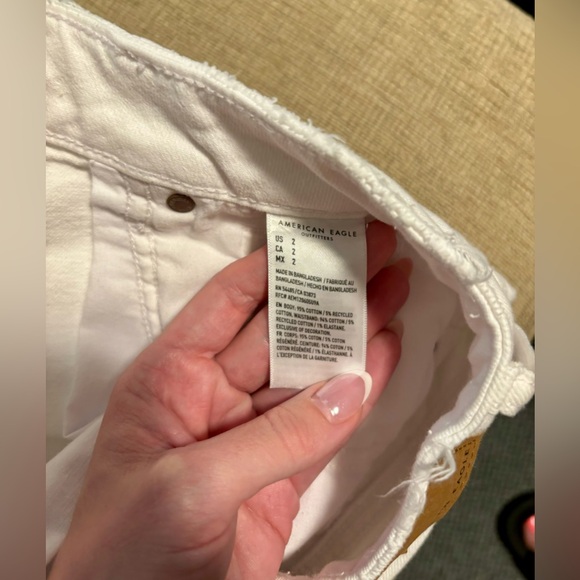 American Eagle White Jean Shorts - Picture 5 of 5